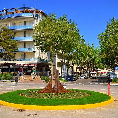 Sunbeach Apartments Lignano Sabbiadoro Extérieur photo