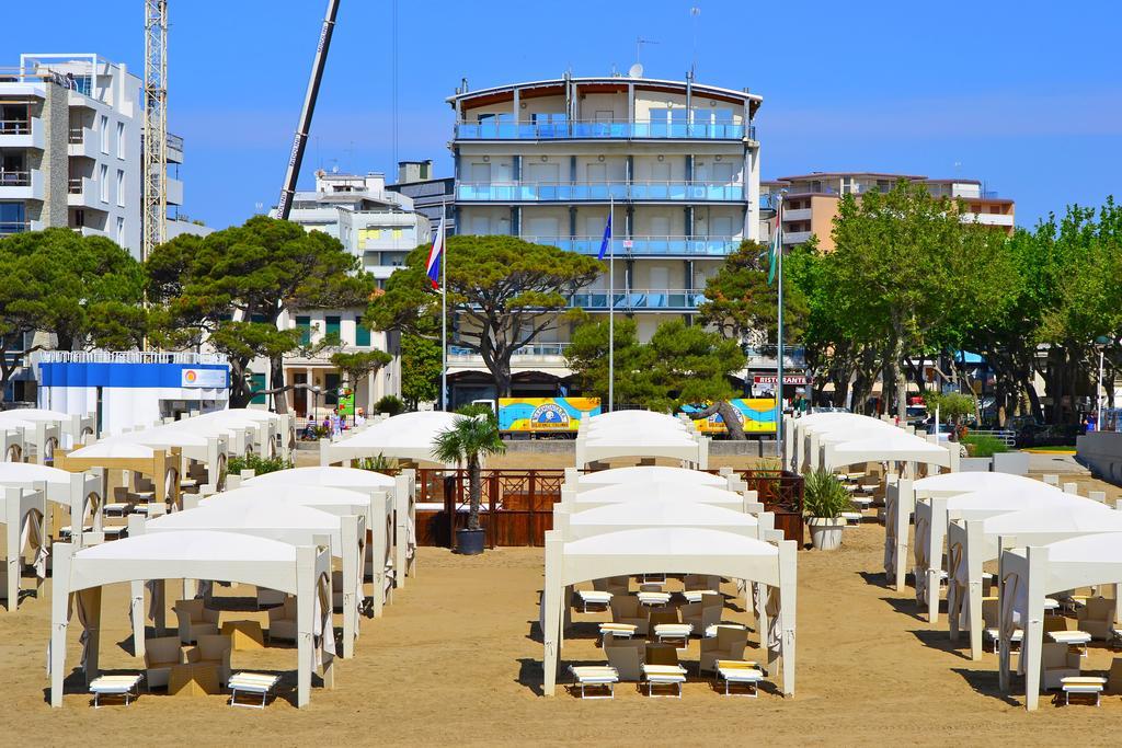 Sunbeach Apartments Lignano Sabbiadoro Extérieur photo